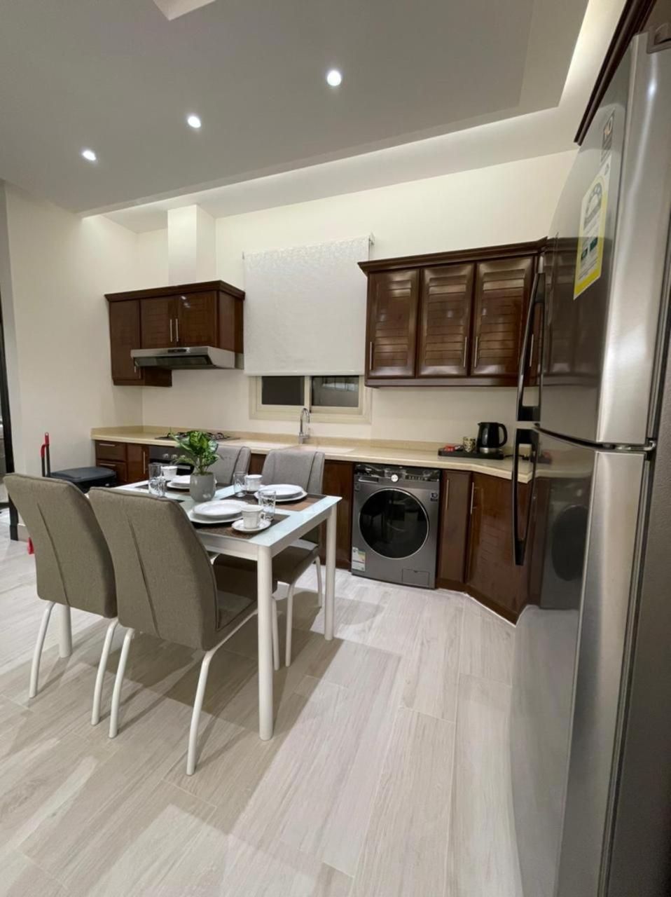 شقق خاصه بطابع حديث وفندقي - تسجيل ذاتي Private Apartments With Modern Vibes - Self Checkin Riyadh Eksteriør billede