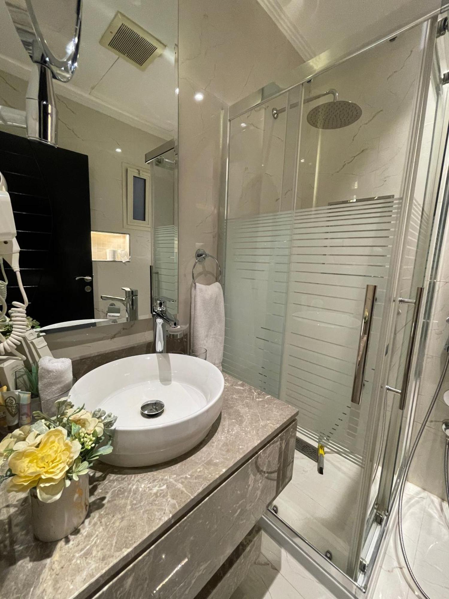 شقق خاصه بطابع حديث وفندقي - تسجيل ذاتي Private Apartments With Modern Vibes - Self Checkin Riyadh Eksteriør billede