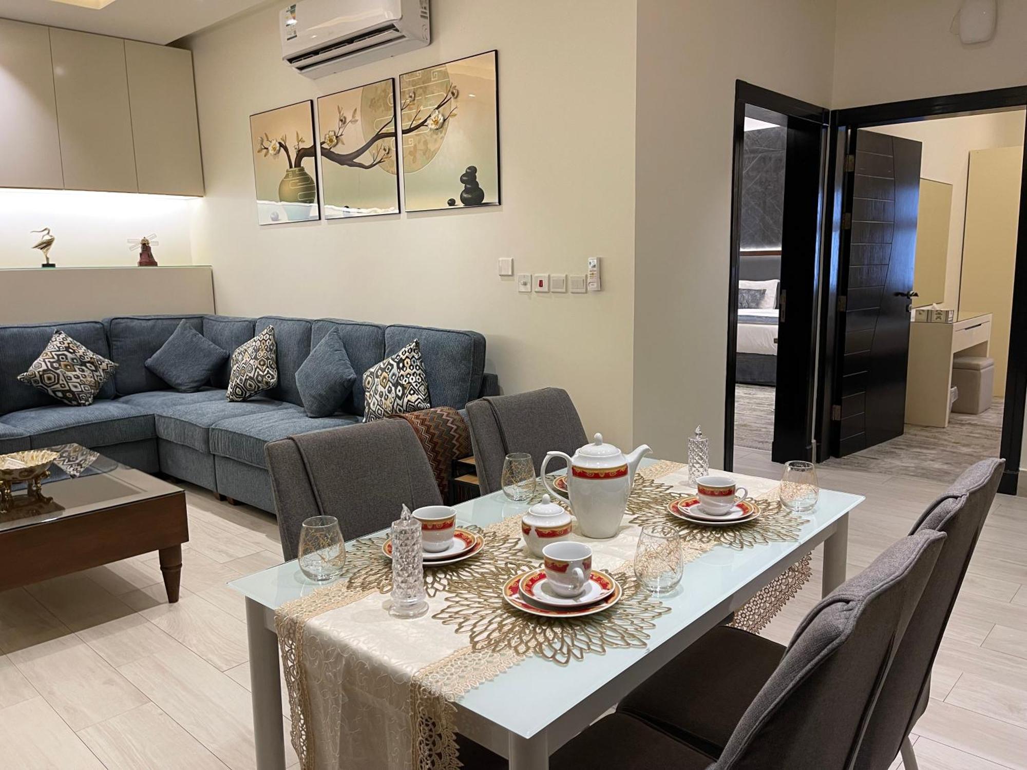شقق خاصه بطابع حديث وفندقي - تسجيل ذاتي Private Apartments With Modern Vibes - Self Checkin Riyadh Eksteriør billede